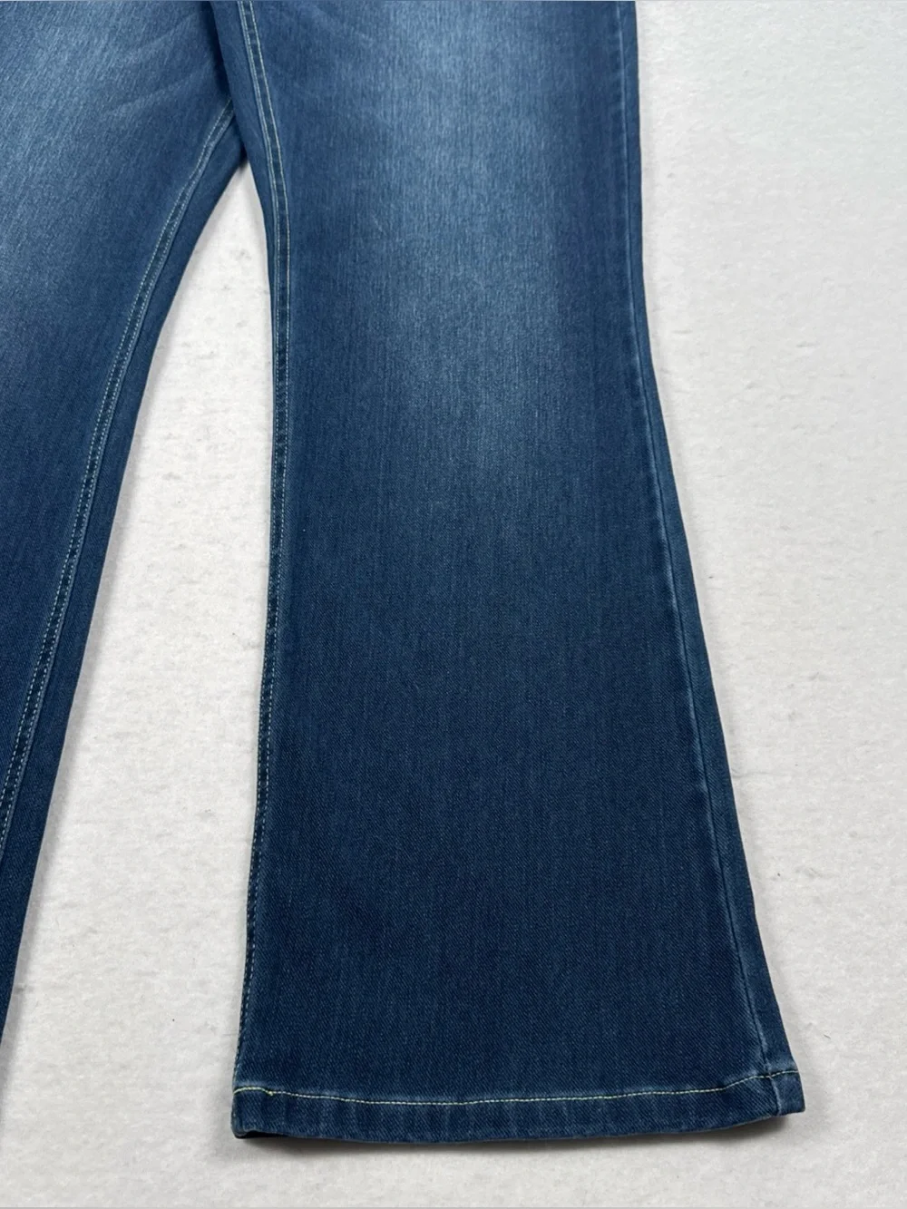 Halara Flex Pull-On Jeans Women's Large Straight Leg Stretch Elastic Pockets